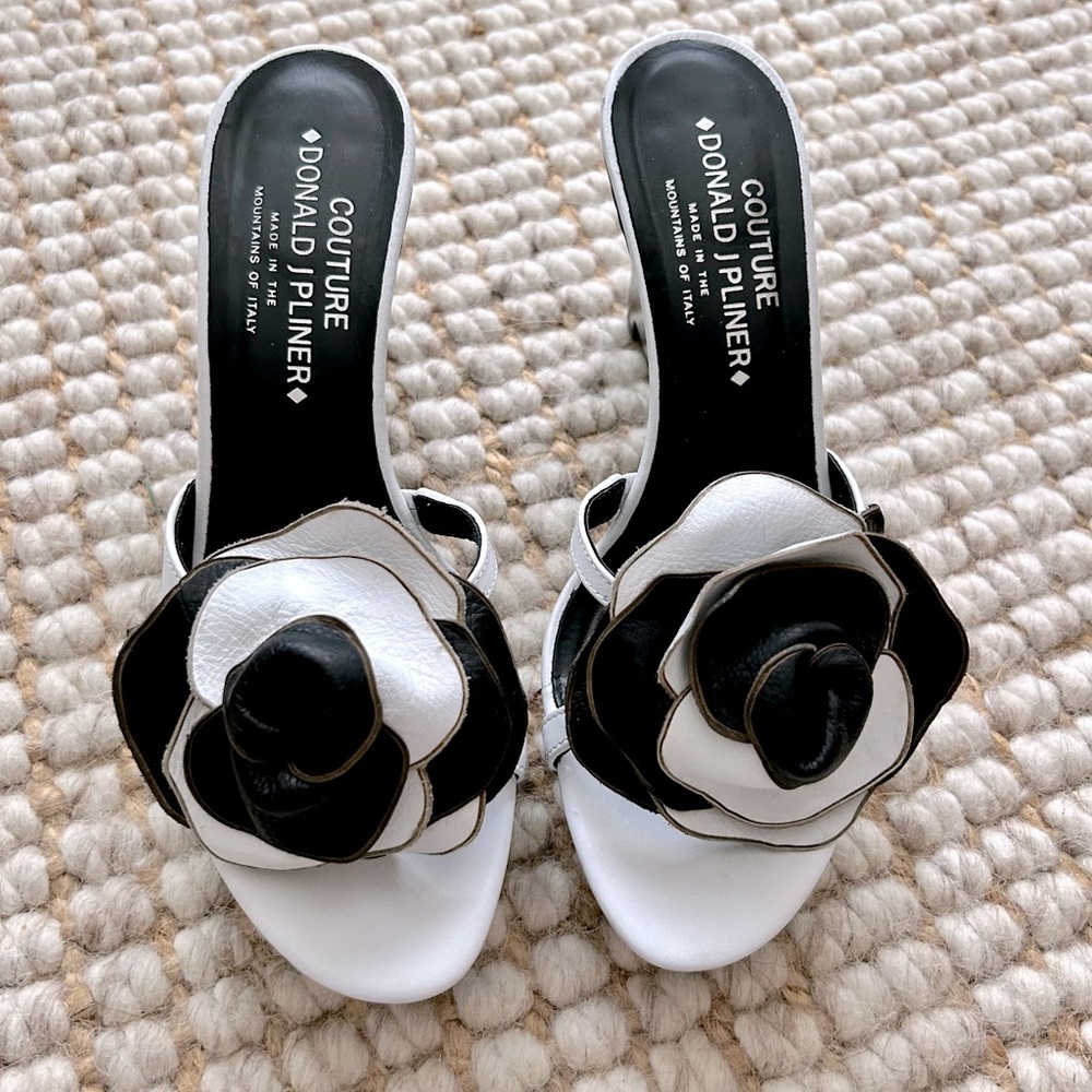 Vintage Donald J. Pliner  Couture rose shoes - Picture 2 of 5